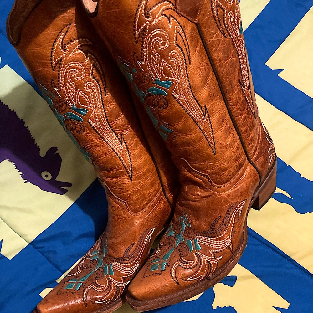 Cowgirl boots new worn once